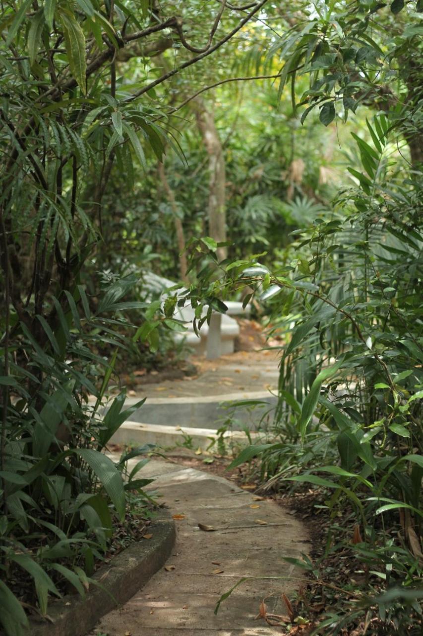 Ceylon Kingsmen Garden Hotel - Katunayake Negombo Exterior foto
